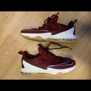 Nike LeBron XIII Low